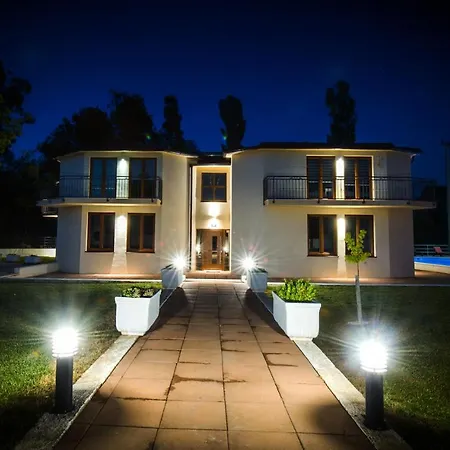 Perinusa Villa